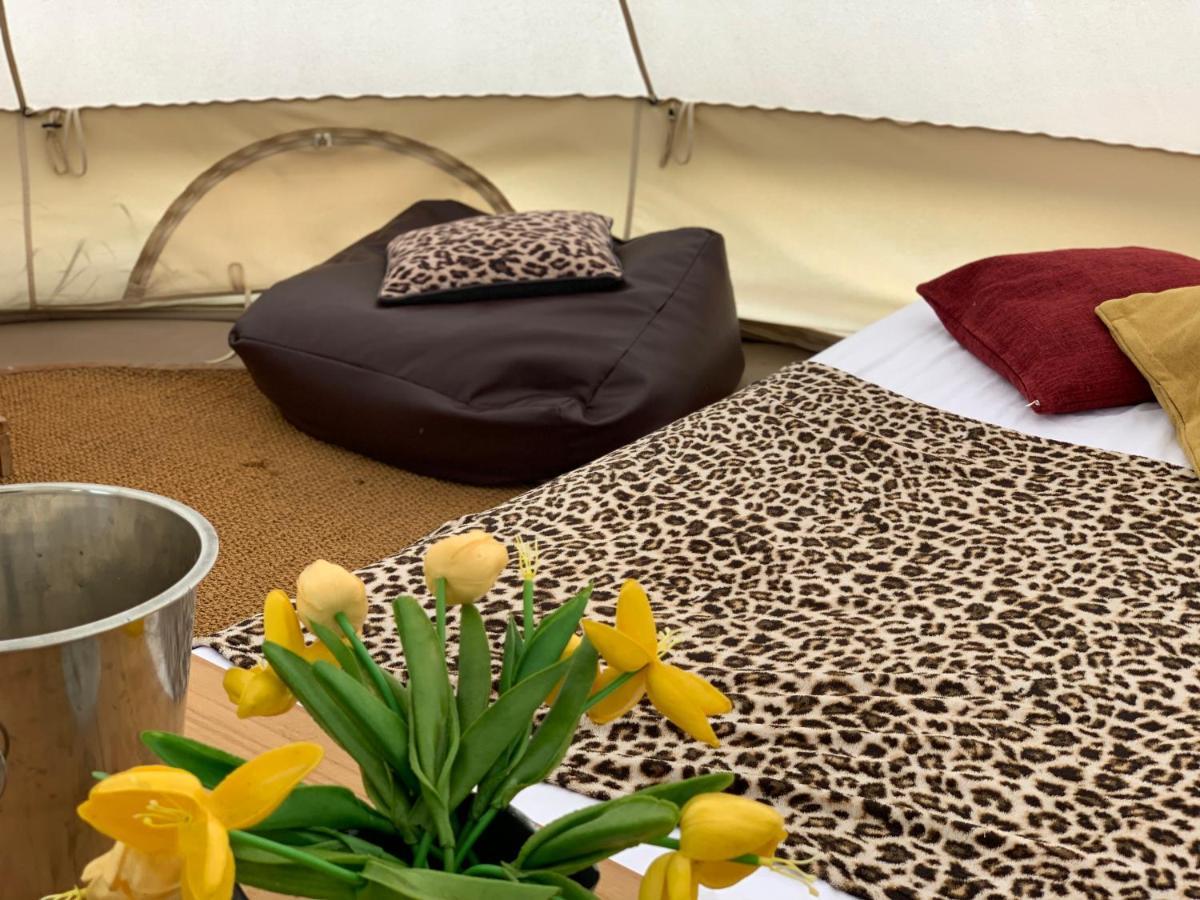 Farm Radnage Glamping Bell Tent 6, With Log Burner And Fire Pit *