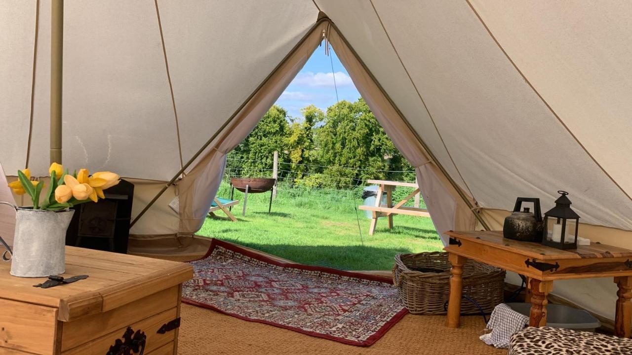 Farm Radnage Glamping Bell Tent 6, With Log Burner And Fire Pit Luxury tent *